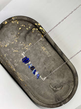 Load image into Gallery viewer, Crème Sodalite - Neckloops