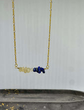 Load image into Gallery viewer, Crème Sodalite - Neckloops