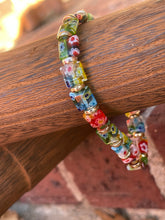 Load image into Gallery viewer, Beaded Stretch Bracelet - Square Floral Glass