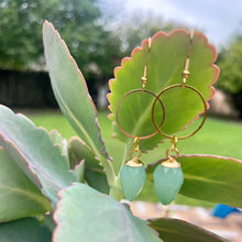 Load image into Gallery viewer, Beaded Earrings - Greendrops
