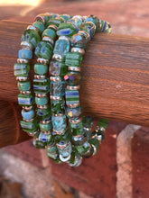 Load image into Gallery viewer, Beaded Stretch Bracelet - Greenies Square Floral Glass
