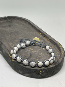 Knotted Bracelip - White and Gray